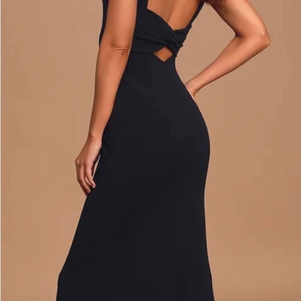 Love In Your Eyes Knotted Mermaid Maxi Dress